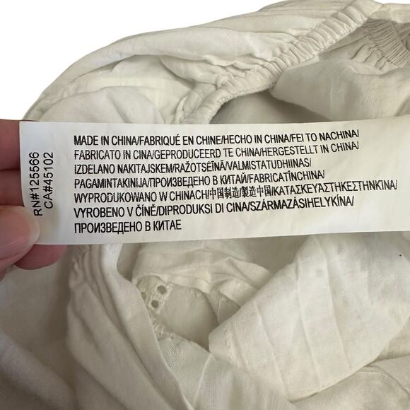 MINKPINK White Eyelet Embroidered Romper XS Boho Romantic Lace Scallop Hem - Picture 10 of 14